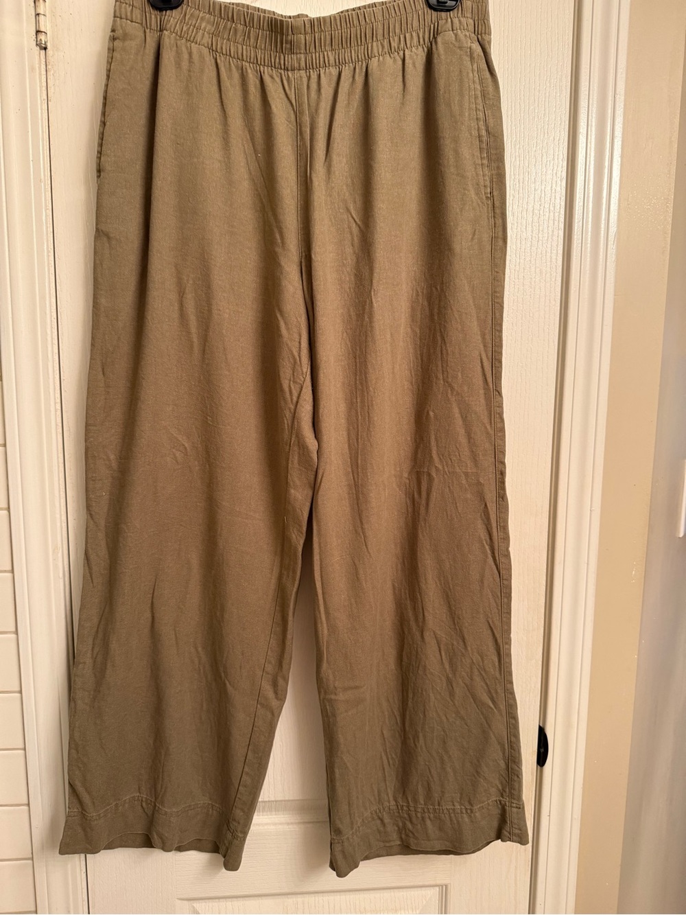 Old Navy Men's Elastic-Waist Chinos in Green size L